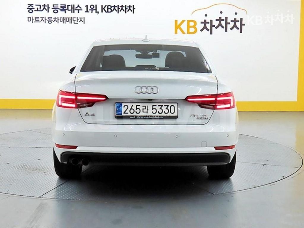 Audi A4 (B9) 35 TDI Quattro Premium — снимка 3