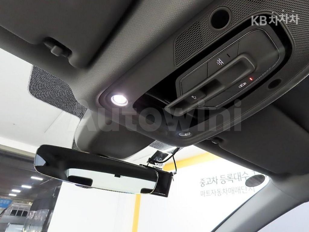 Audi A4 (B9) 35 TDI Quattro Premium — снимка 17