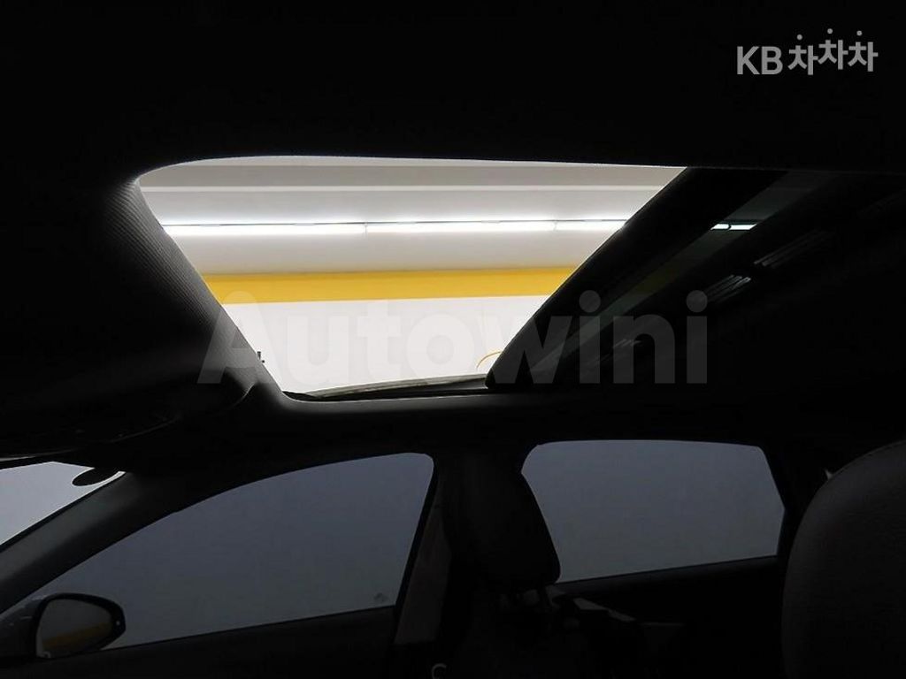 Audi A4 (B9) 35 TDI Quattro Premium — снимка 18