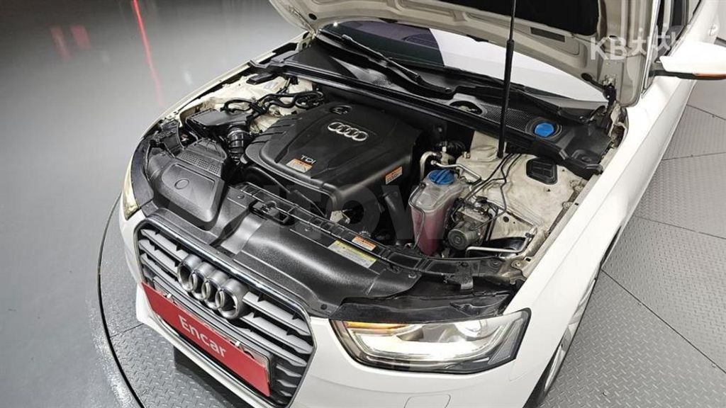 Audi A4 2.0 TDI Quattro(13Y~) — снимка 6