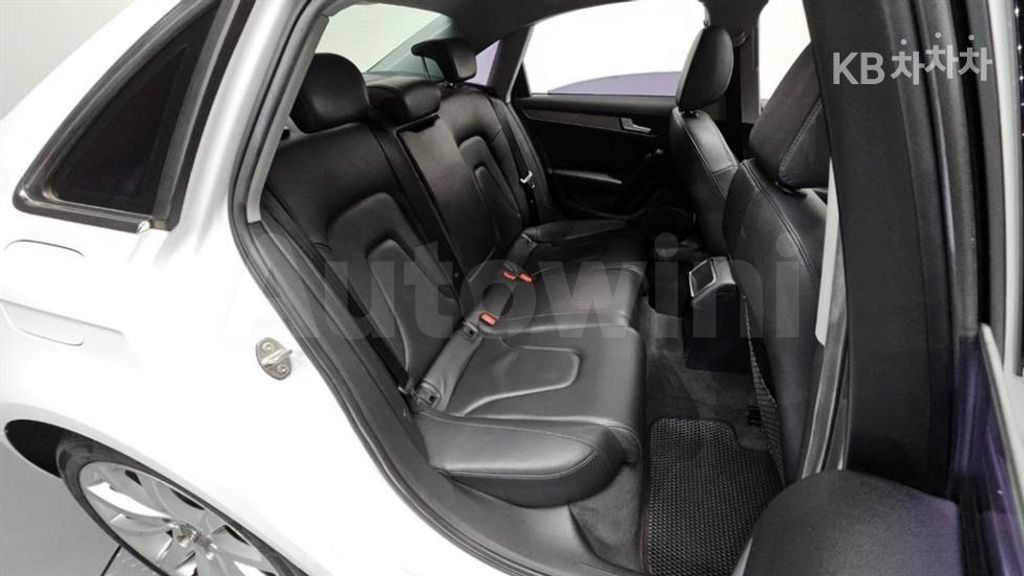 Audi A4 2.0 TDI Quattro(13Y~) — снимка 11