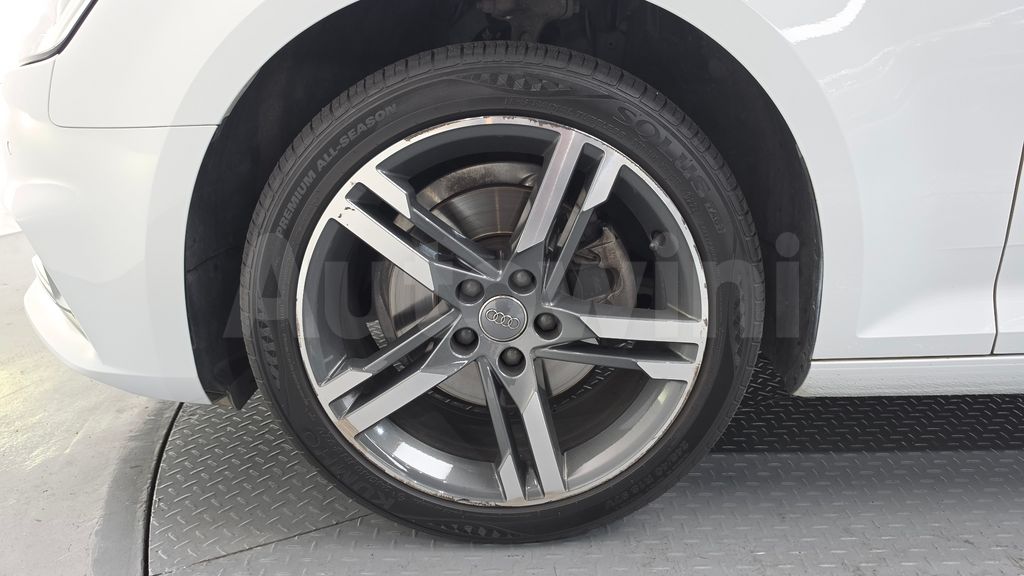 Audi A4 (B9) 40 TFSI Premium — снимка 5