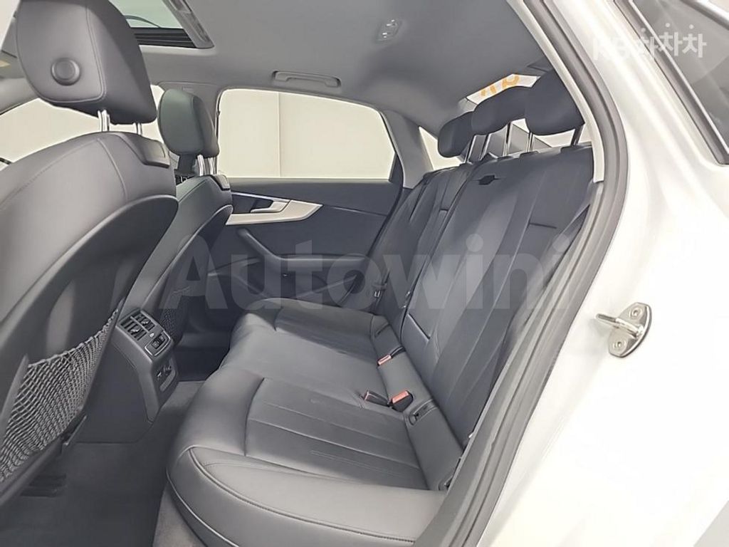 Audi A4 (B9) 40 TFSI - — снимка 12