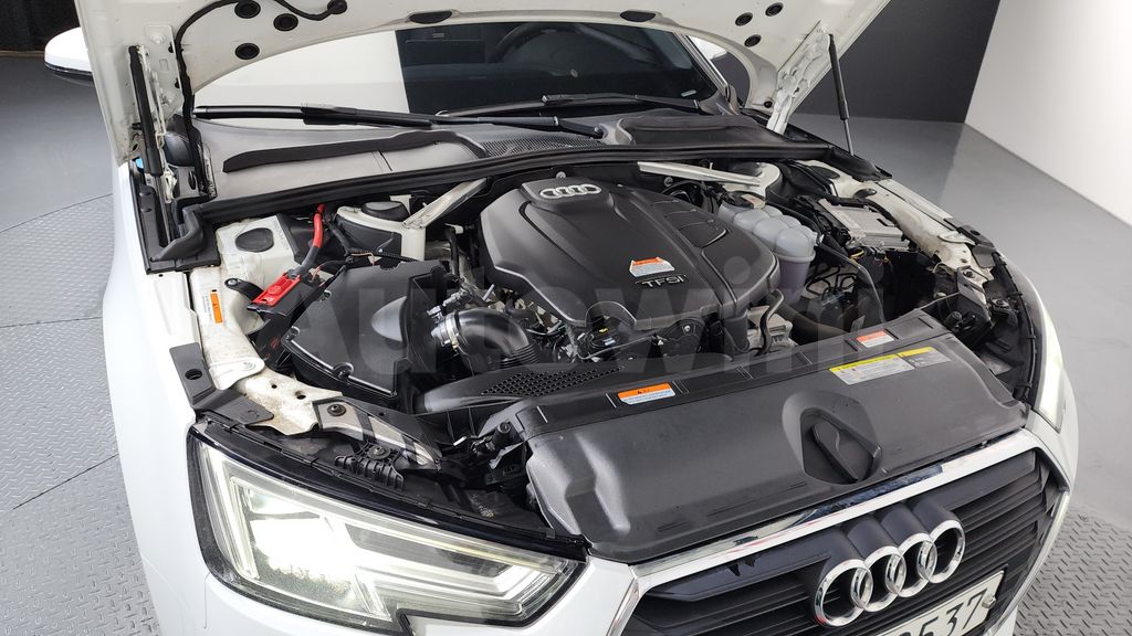 Audi A4 (B9) 40 TFSI — снимка 6