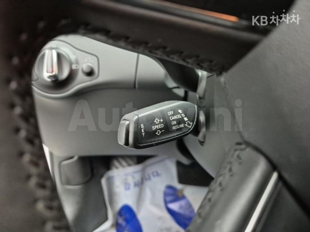 Audi A4 2.0 TDI (13Y~) — снимка 14