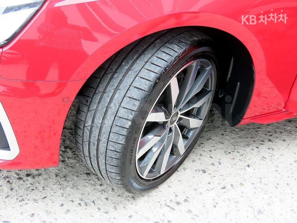 Audi A4 (B9) 35 TDI Premium — снимка 20