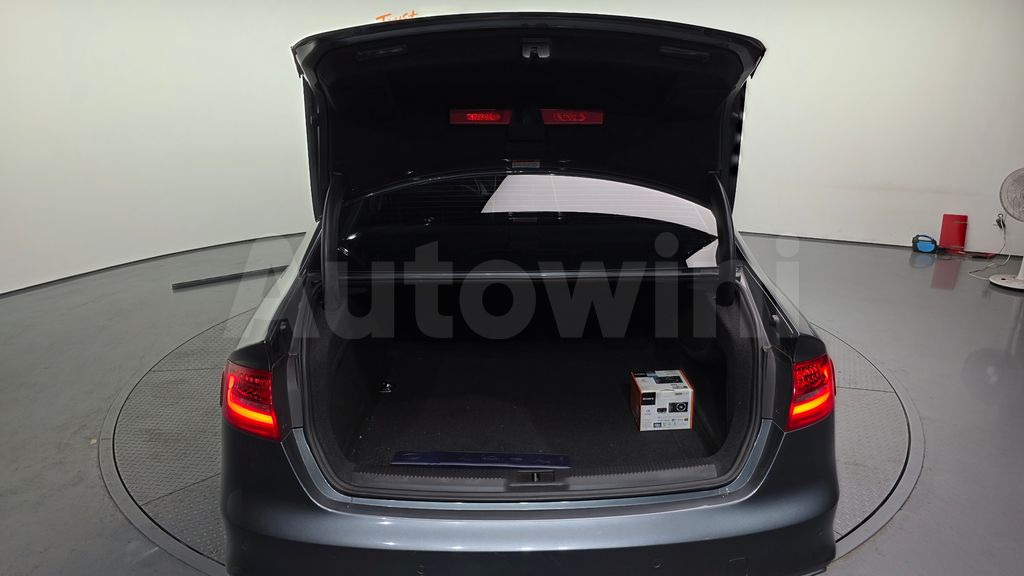 Audi New A4 35 TDI Quattro Dynamic B8 — снимка 20