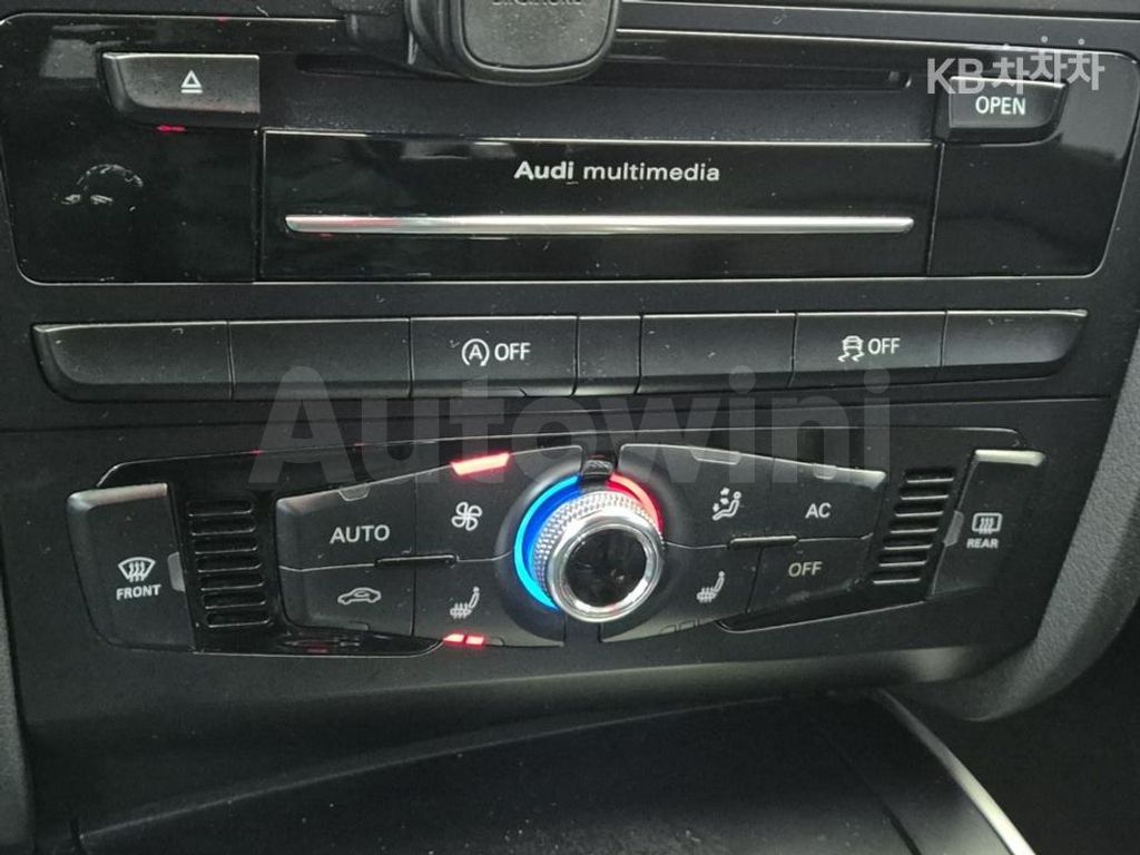 Audi A4 2.0 TDI (13Y~) — снимка 8