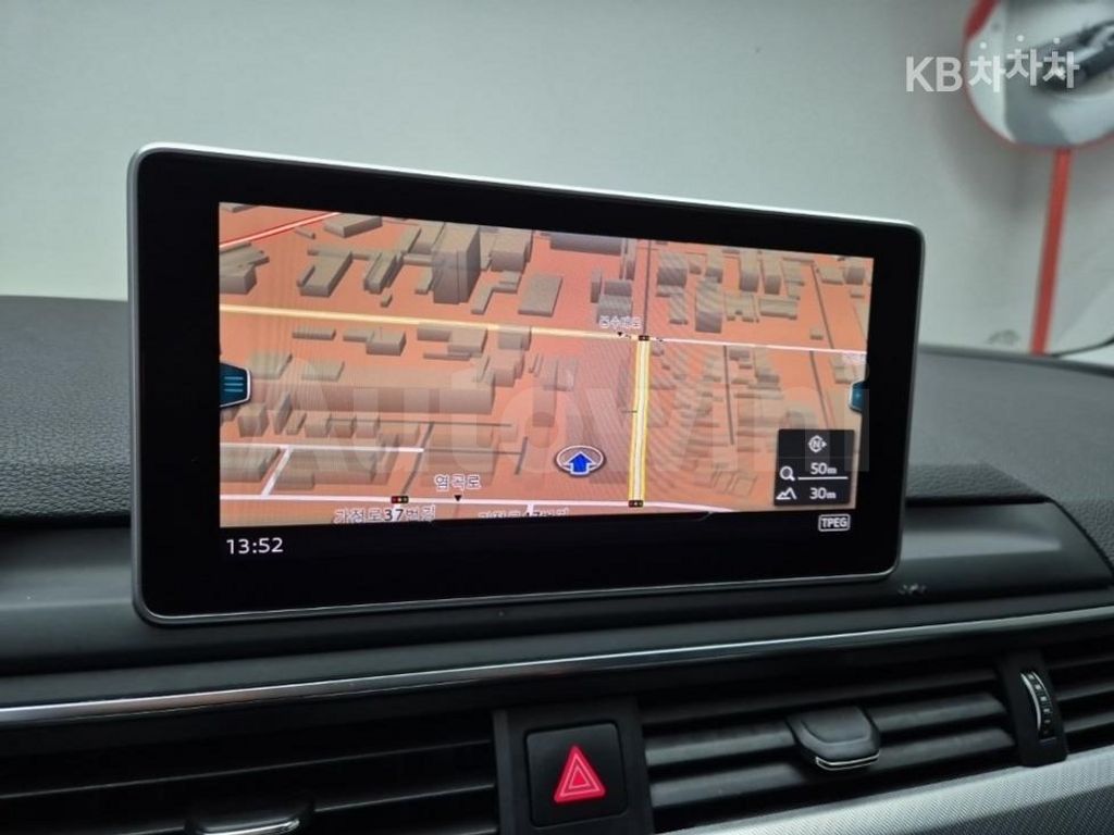 Audi A4 (B9) 35 TDI Quattro Basic — снимка 14