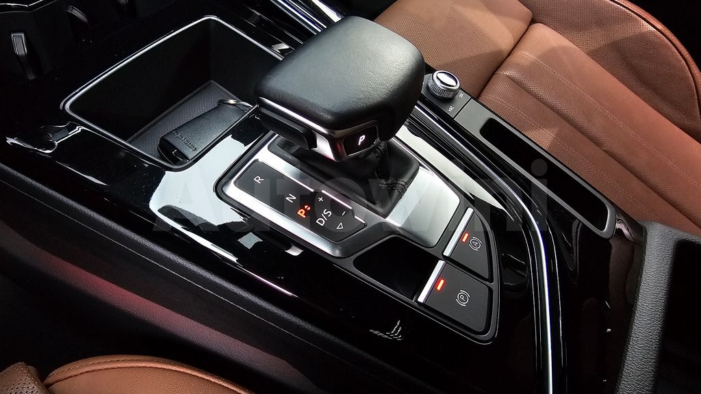Audi A4 (B9) 40 TFSI Premium — снимка 9