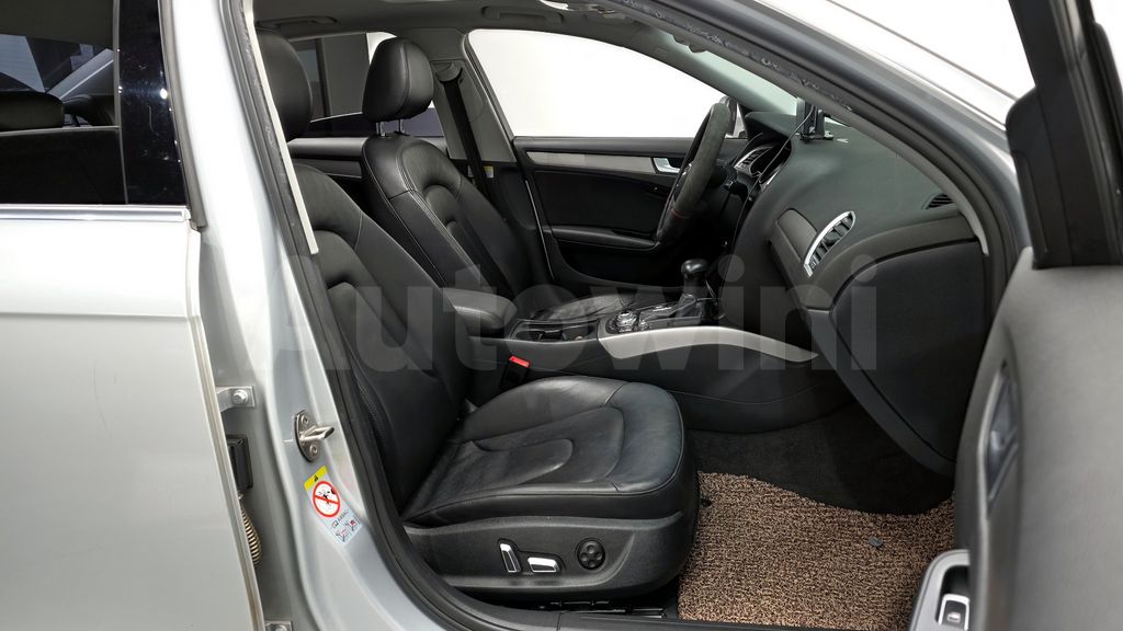 Audi New A4 2.0 TDI dynamic B8 — снимка 11