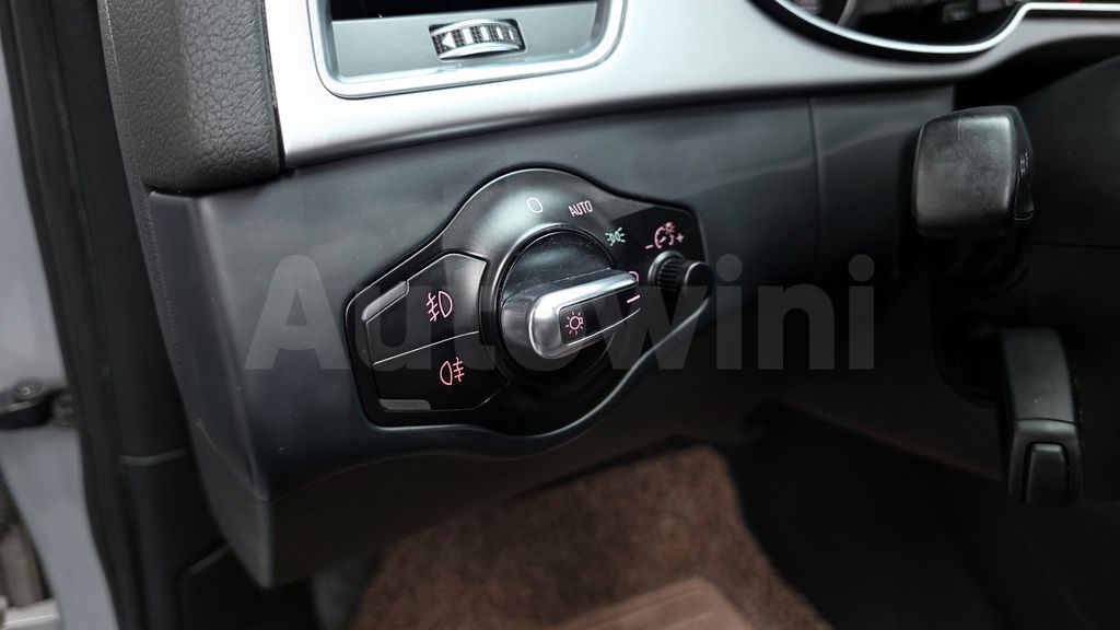 Audi New A4 2.0 TDI dynamic B8 — снимка 18