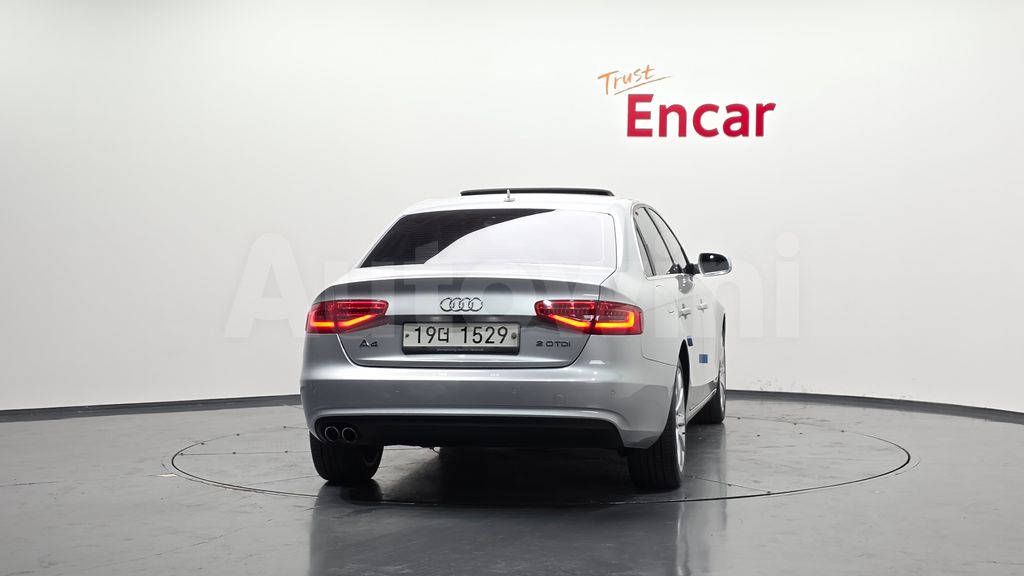 Audi New A4 2.0 TDI dynamic B8 — снимка 4
