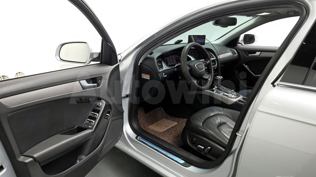 Audi New A4 2.0 TDI dynamic B8 — снимка 10
