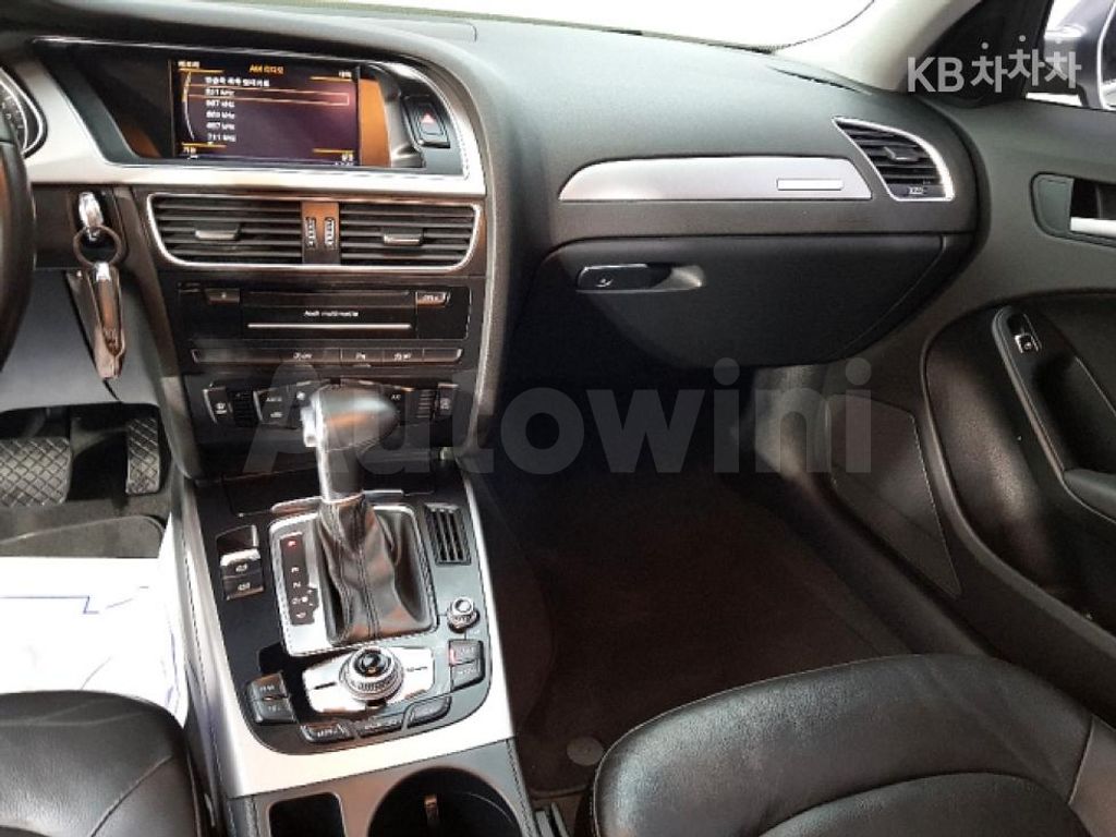 Audi A4 35 TDI Quattro B8 — снимка 10