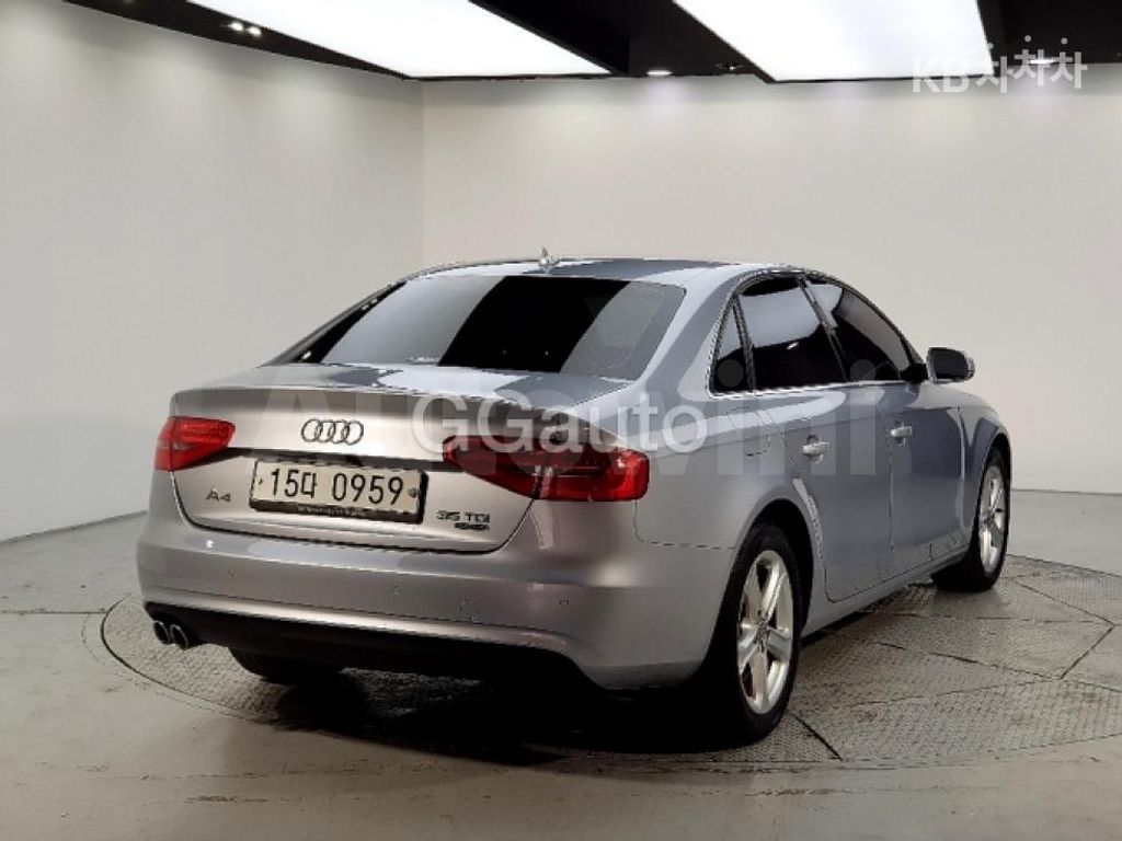 Audi A4 35 TDI Quattro B8 — снимка 4