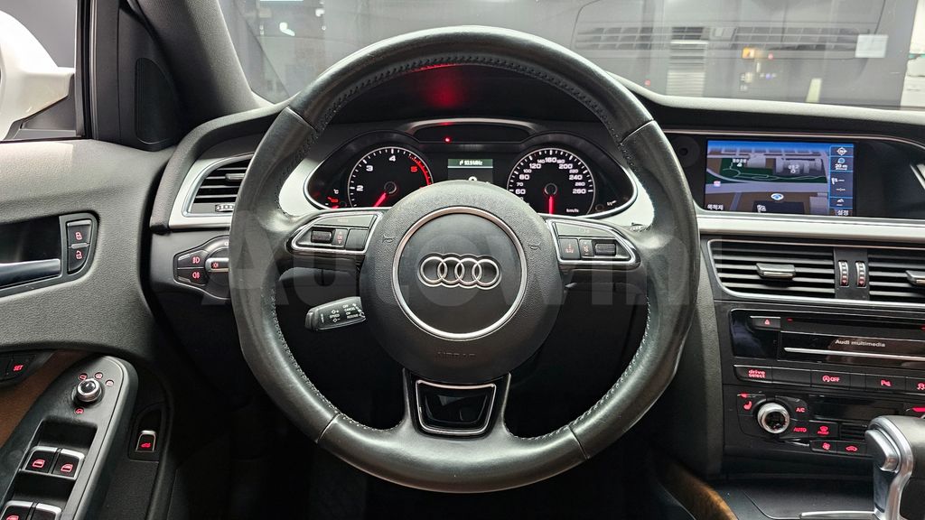 Audi New A4 30 TDI Dynamic B8 — снимка 13