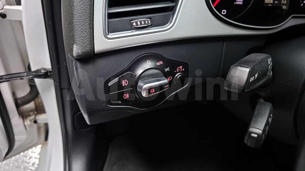 Audi New A4 30 TDI Dynamic B8 — снимка 17