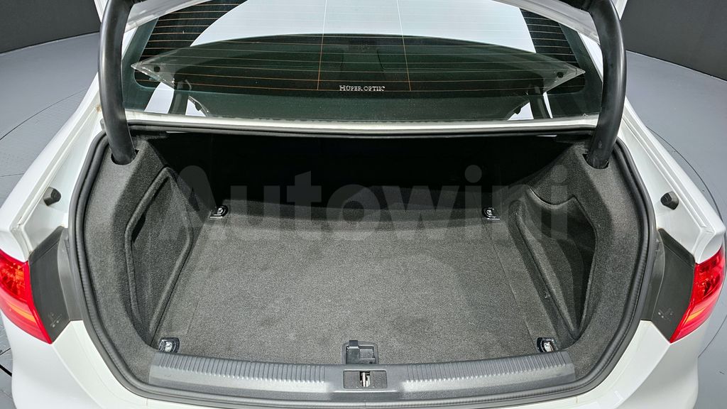 Audi New A4 30 TDI Dynamic B8 — снимка 20